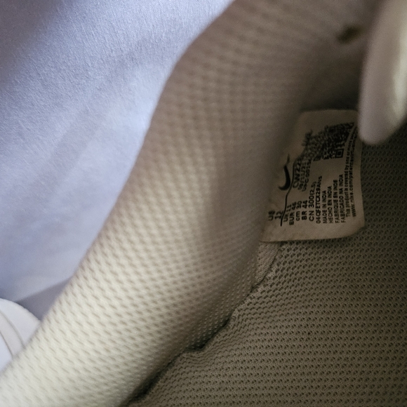 Nike Air Force 1 - Picture 6 of 7